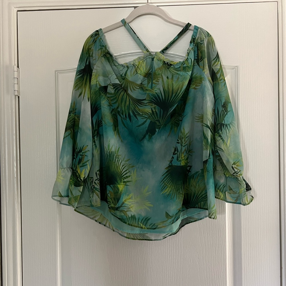 Off the shoulder criss cross flowly top